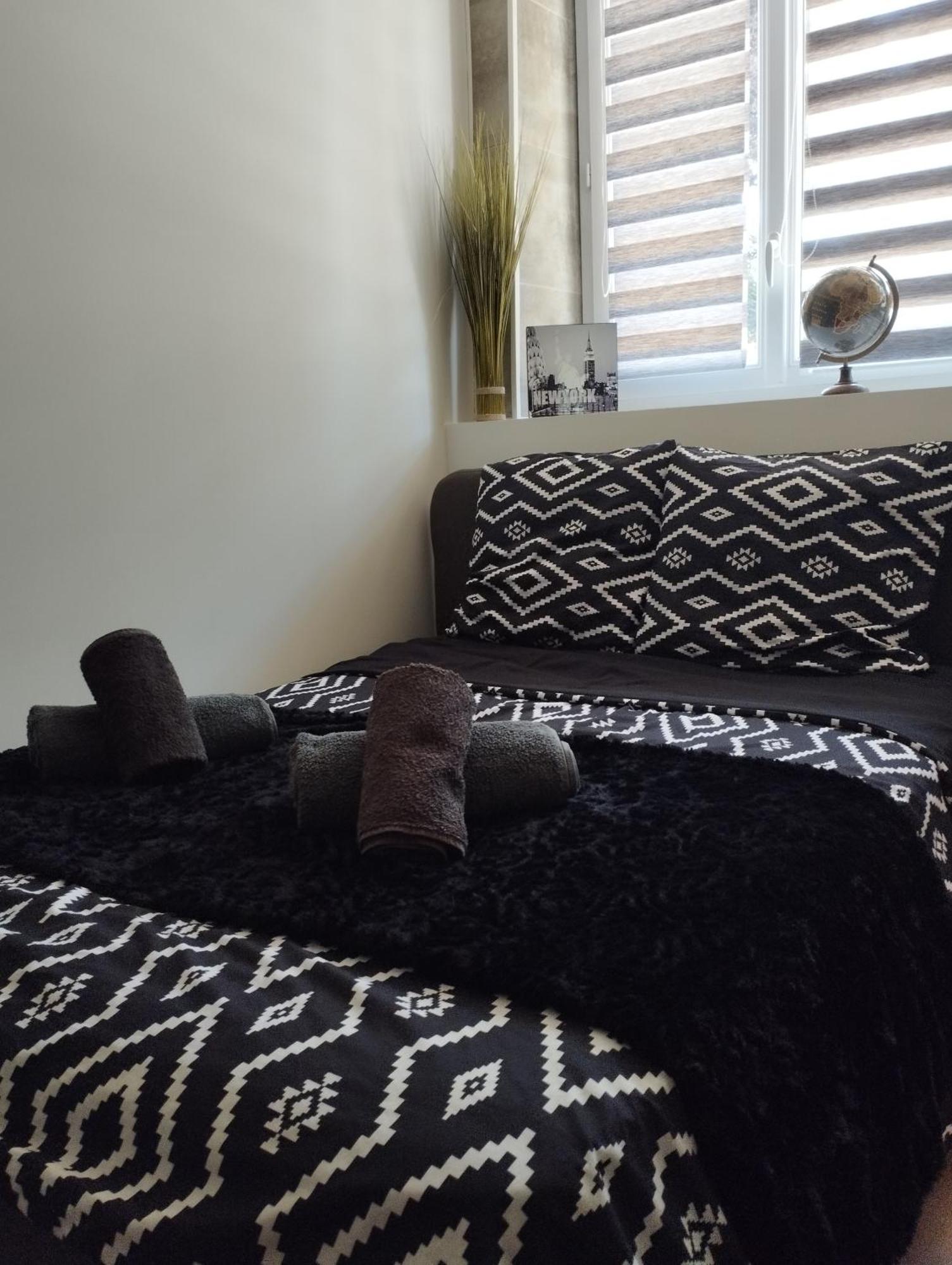 Les 4 Chenes - T2 Refait A Neuf Apartment Le Pont-de-Beauvoisin Ngoại thất bức ảnh